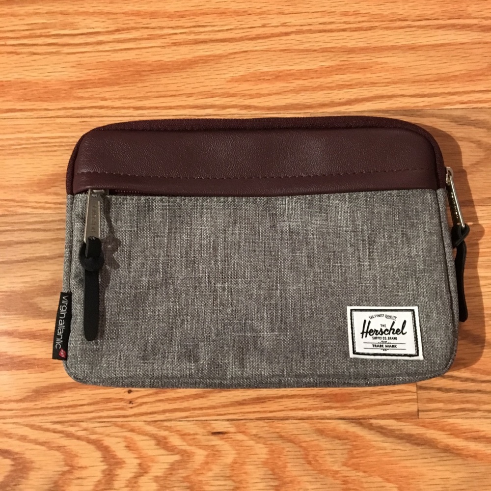 Herschel supply company zipper bag